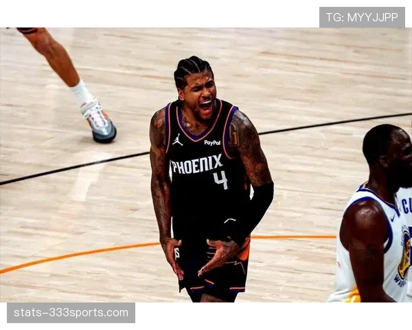 杰伦·格林无球跑动拉开空间，三分效率显著提升