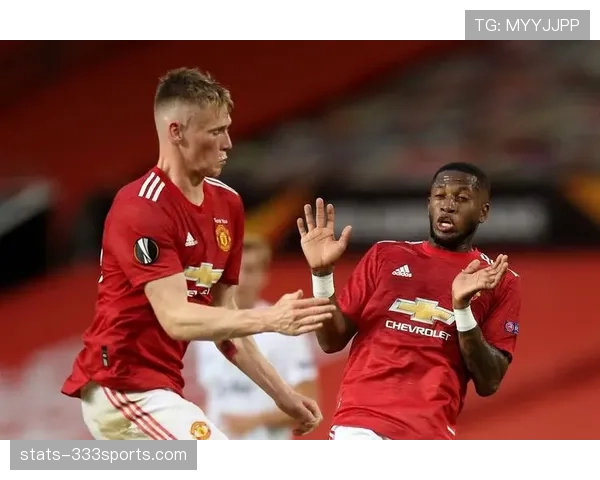 曼联进攻组织混乱问题持续显现，对球队赛季战绩稳定性形成制约